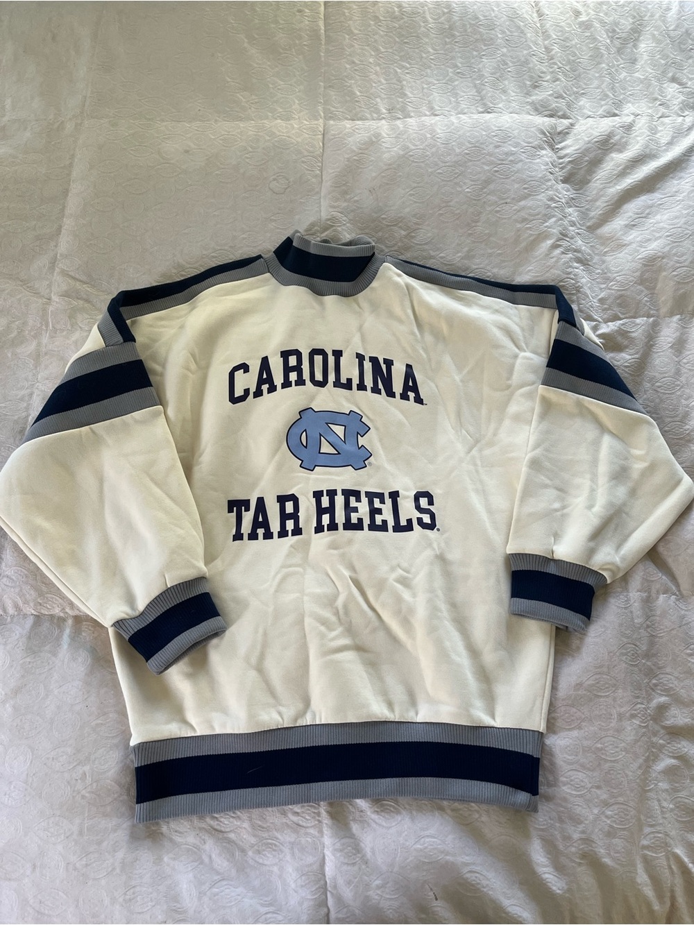 NWOT Game day couture cream Carolina Tar Heels Crewneck Sweatshirt size small